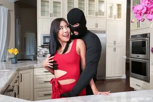 Bố ơi dừng lại đi, đừng làm vậy mà…