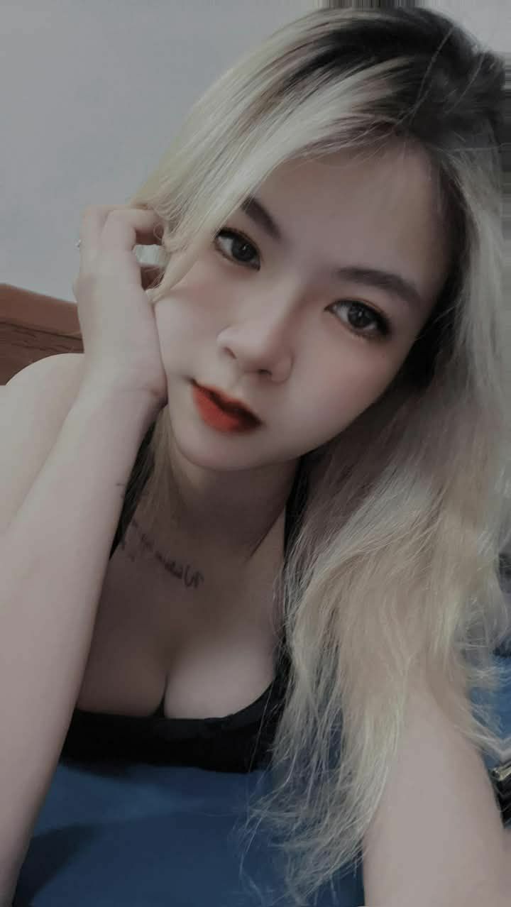 Bà xã chung thủy bị bốc lửa bởi củ khoai to của bạn chồng